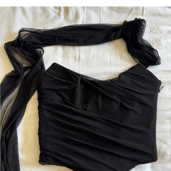 House of CB Elegant Black One-Shoulder Top - Picture 4 of 9